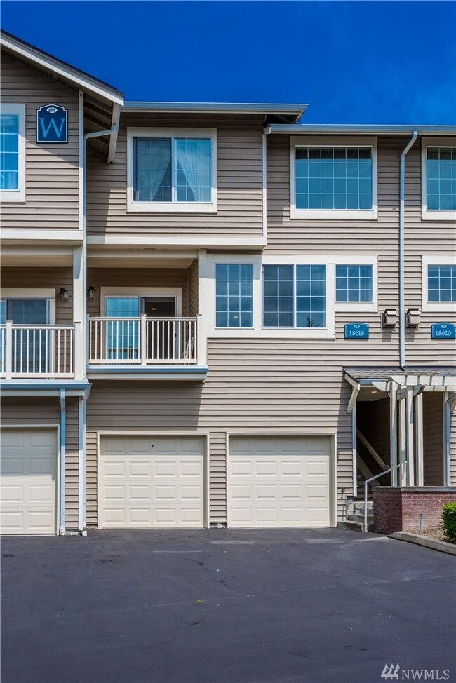 18618 NE 57th St, Redmond, WA 98052 - photo 4