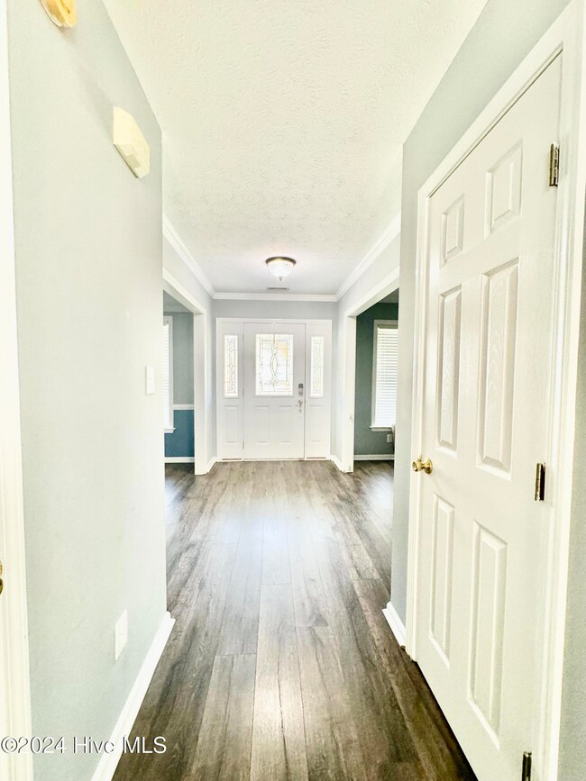 106 Peachtree Dr, Jacksonville, NC 28546 - photo 3