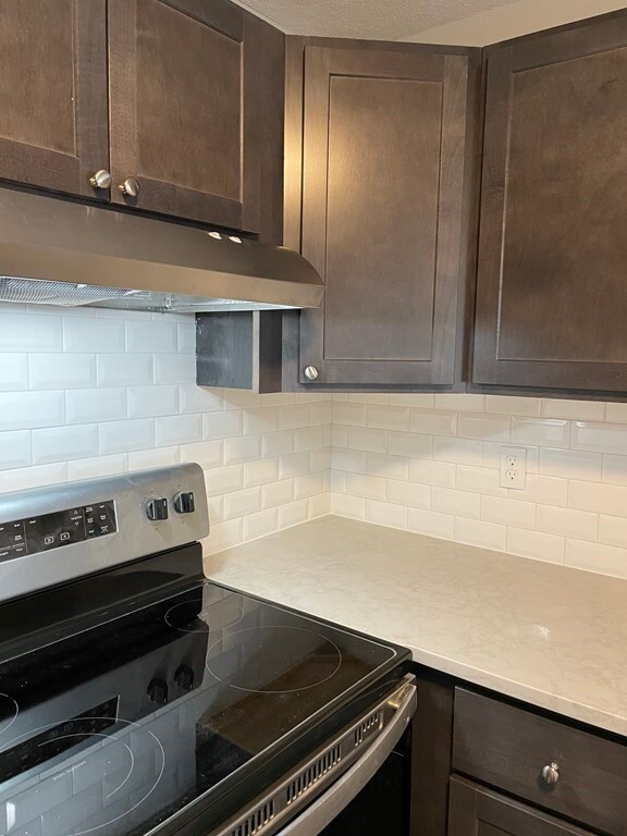 24 Patten St unit 2-2, Watertown, MA 02472 - photo 3