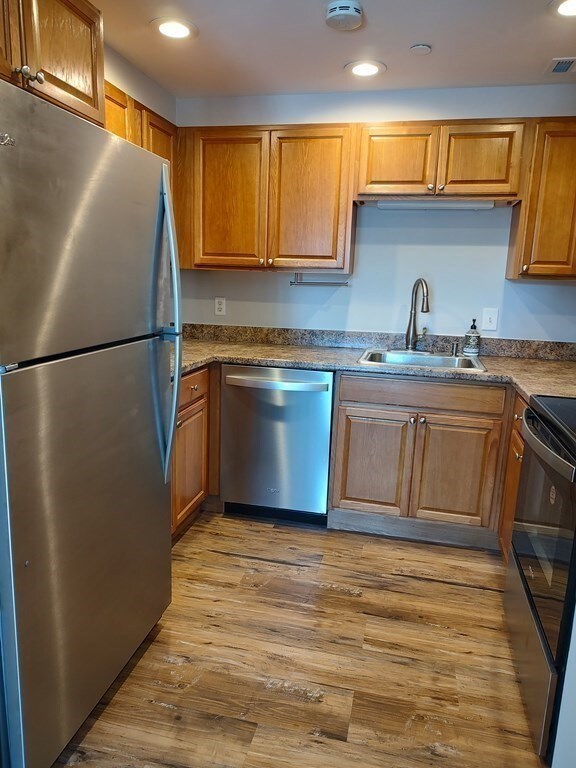 315 Rantoul St unit 305, Beverly, MA 01915 - photo 6