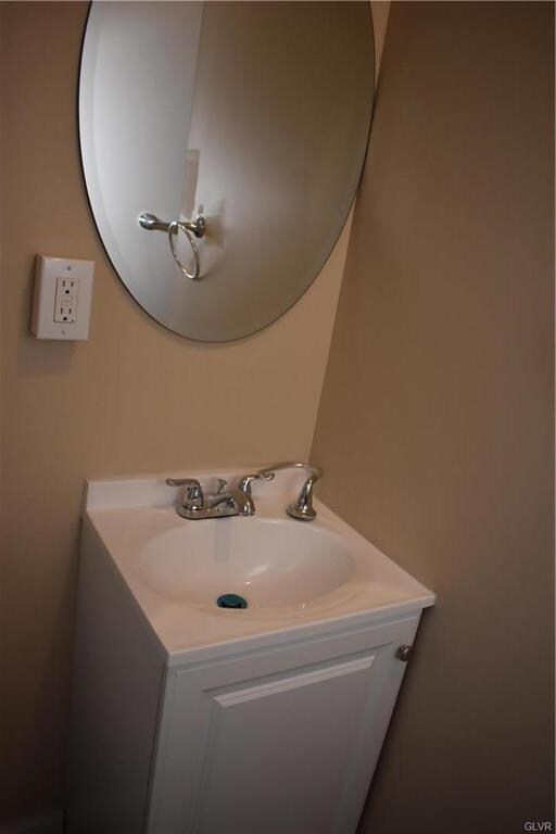 339 N 4th St, Allentown, PA 18102 - photo 6