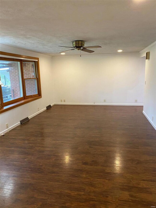 21600 Hasty Dr, Dixon, MO 65459 - photo 3