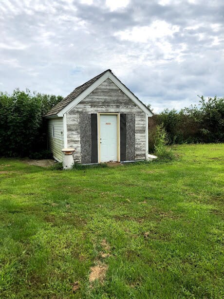 Bee Shed/hives