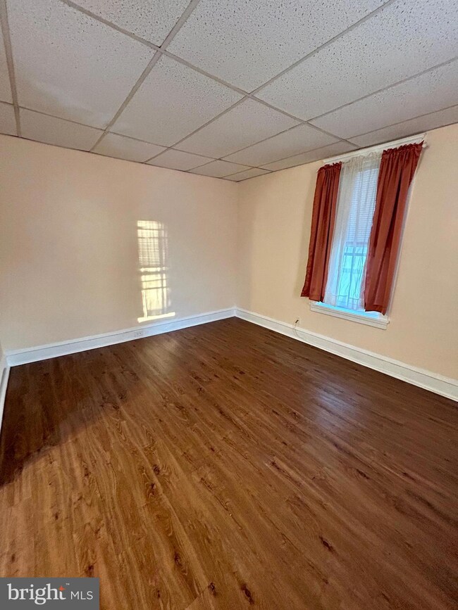 224 Clifton Ave unit 2, Darby, PA 19023 - photo 7