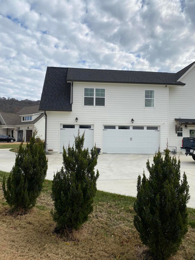 7404 Keely Run, Ooltewah, TN 37363 - photo 3