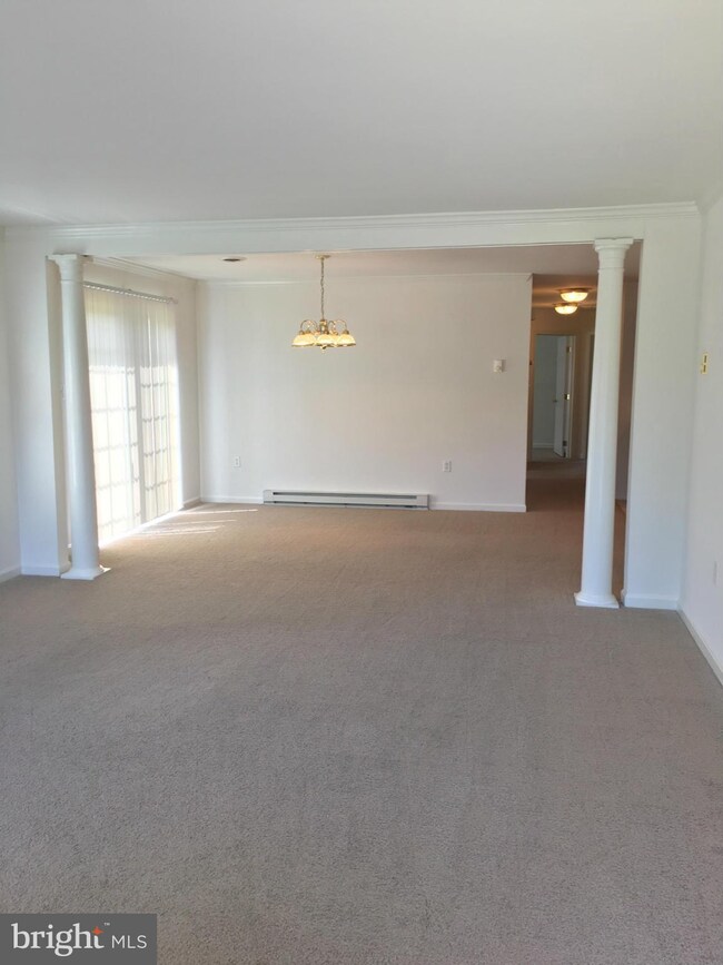 14058 Sweet Vale Dr, Hagerstown, MD 21742 - photo 7