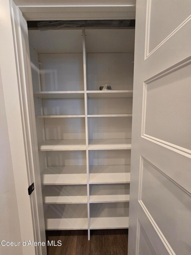 8675 W Hood St, Rathdrum, ID 83858 - photo 6