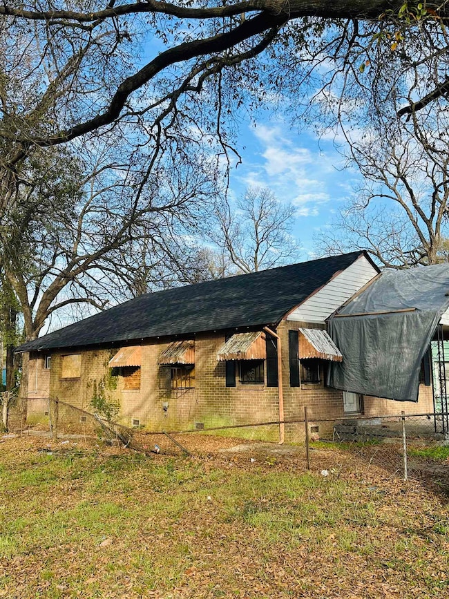 2536 Calvert Ave, Memphis, TN 38108 - photo 4