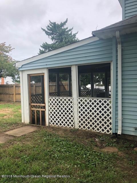 Screened porch 126 Lup