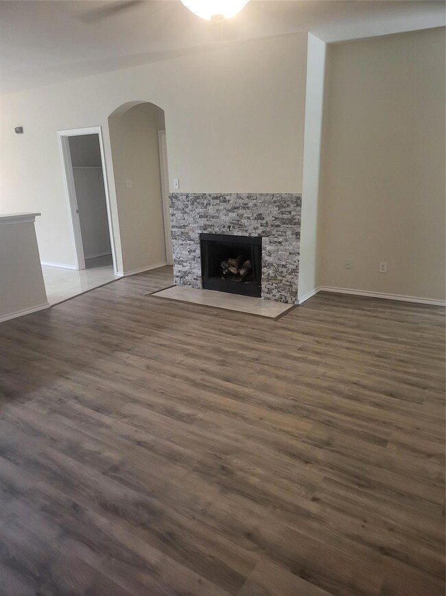 2313 Belmont Park Dr, Denton, TX 76210 - photo 5