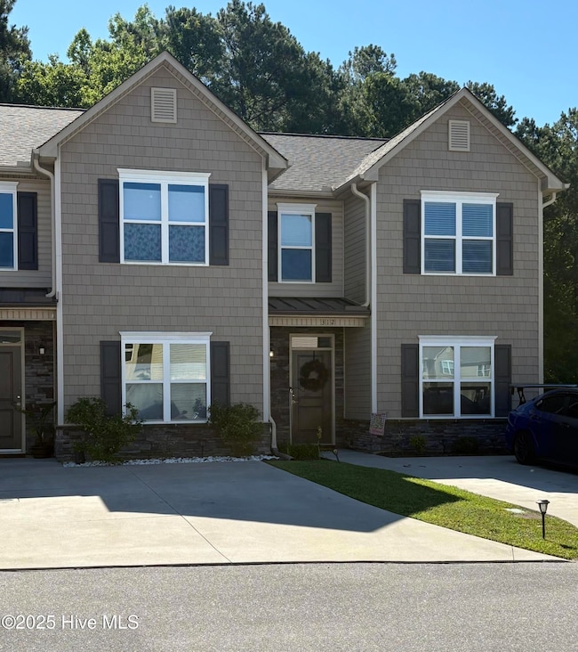 Exterior pic
