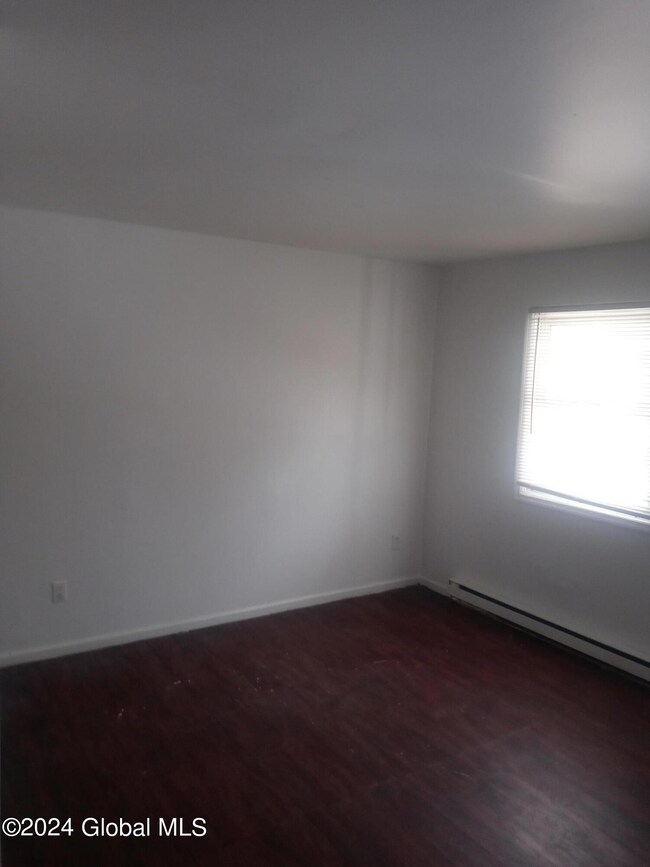 189 Livingston Ave unit 1st Floor, Albany, NY 12210 - photo 6