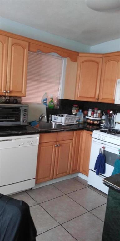 5723 Purdy Ln, West Palm Beach, FL 33415 - photo 7