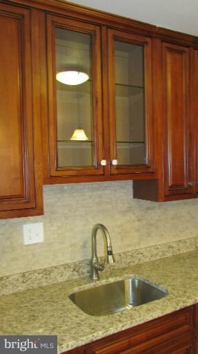 1009 Lyndhurst St, Baltimore, MD 21229 - photo 5