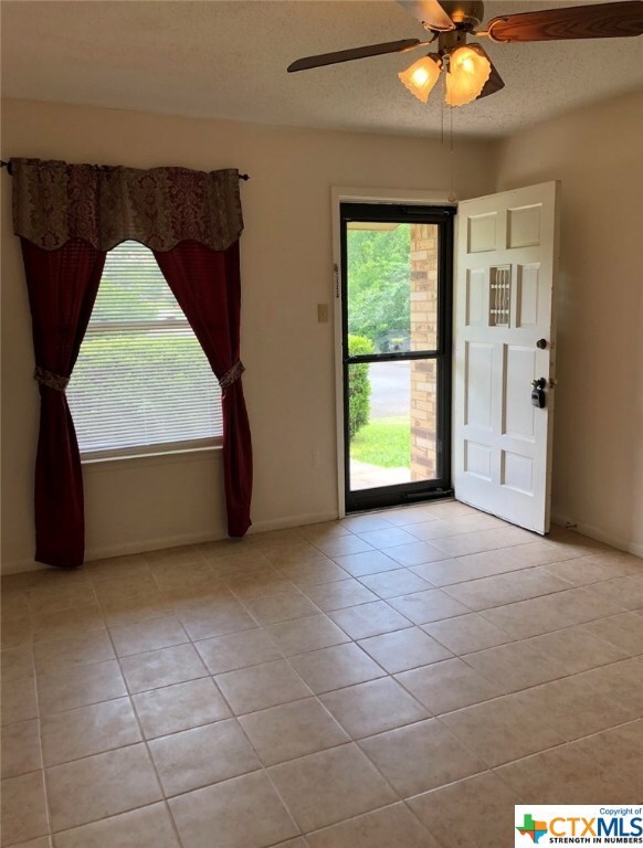 1612 Pleasant Ln, Copperas Cove, TX 76522 - photo 3