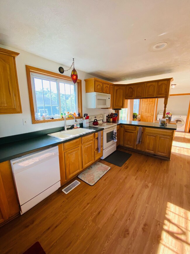 Kitchen 2