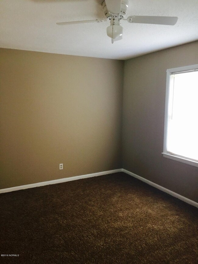 433 Cooper St, Winterville, NC 28590 - photo 7