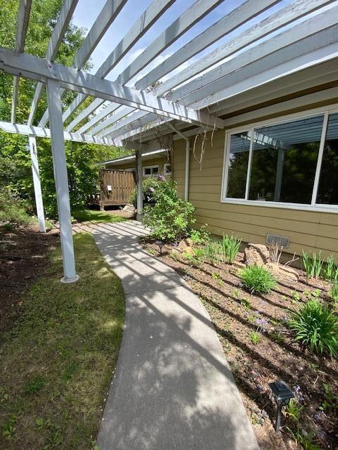 616 NE 10th St, Bend, OR 97701 - photo 3