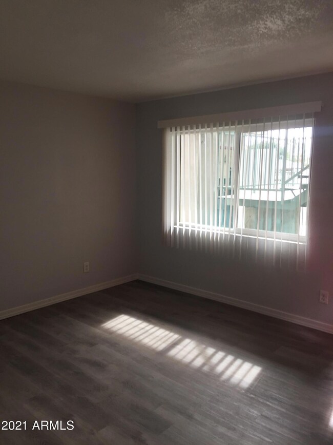 2301 N 28th St unit 1, Phoenix, AZ 85008 - photo 4