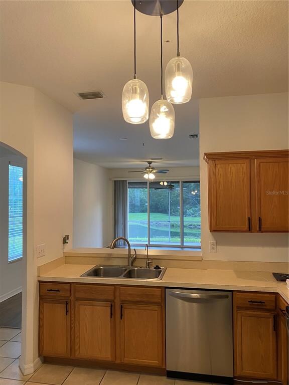 10011 Tranquility Way, Tampa, FL 33625 - photo 4