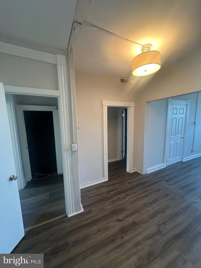 1612 Mcculloh St unit 3RD FLOOR, Baltimore, MD 21217 - photo 4