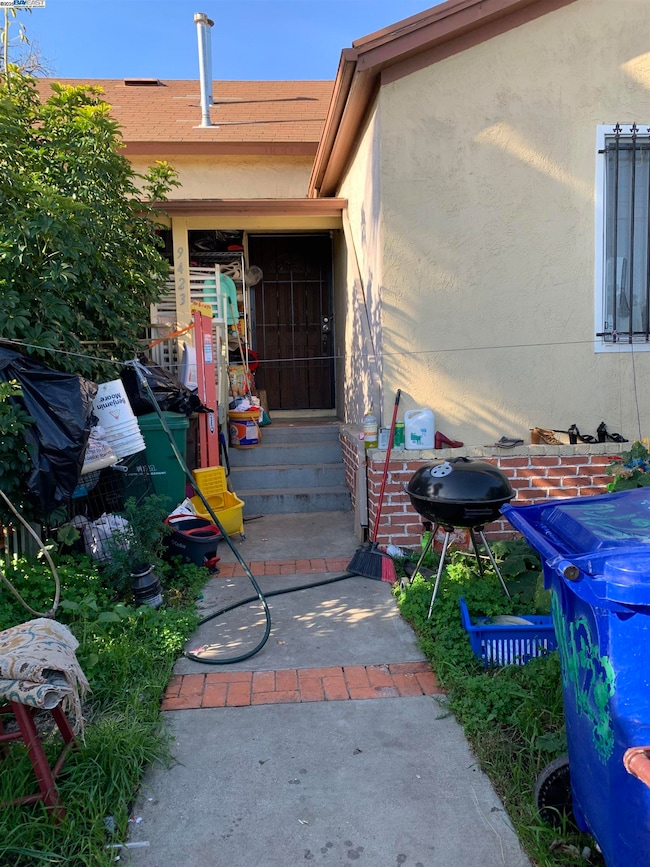 9425 C St, Oakland, CA 94603 - photo 2