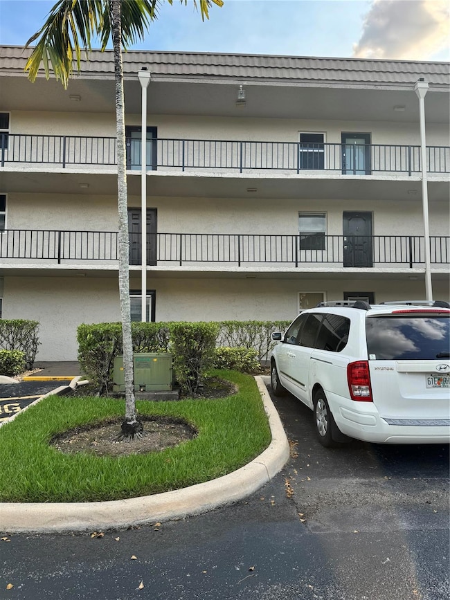 9400 Lime Bay Blvd unit 112, Tamarac, FL 33321 - photo 2
