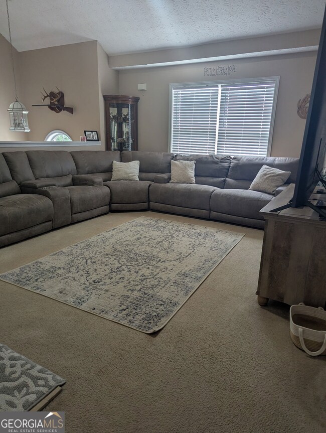 1524 Queen Elizabeth Dr, Locust Grove, GA 30248 - photo 6