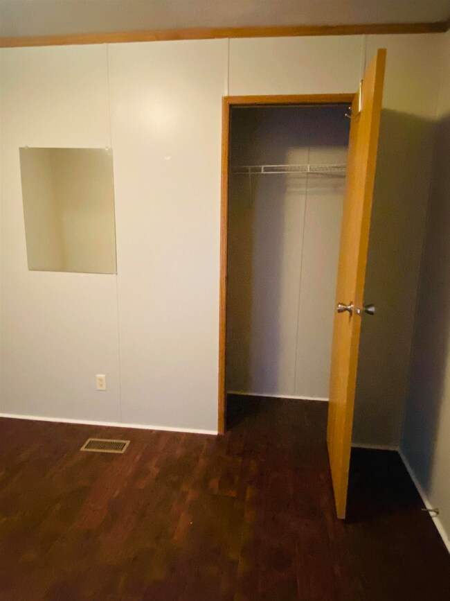 235 Hickory St unit A and B, Kountze, TX 77625 - photo 6