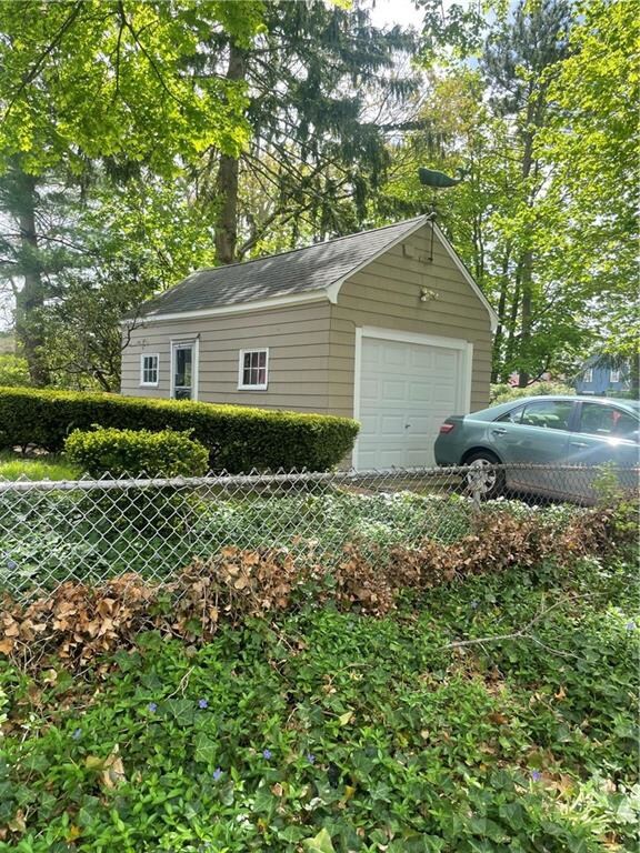 24 Elkland Rd, Warwick, RI 02886 - photo 4