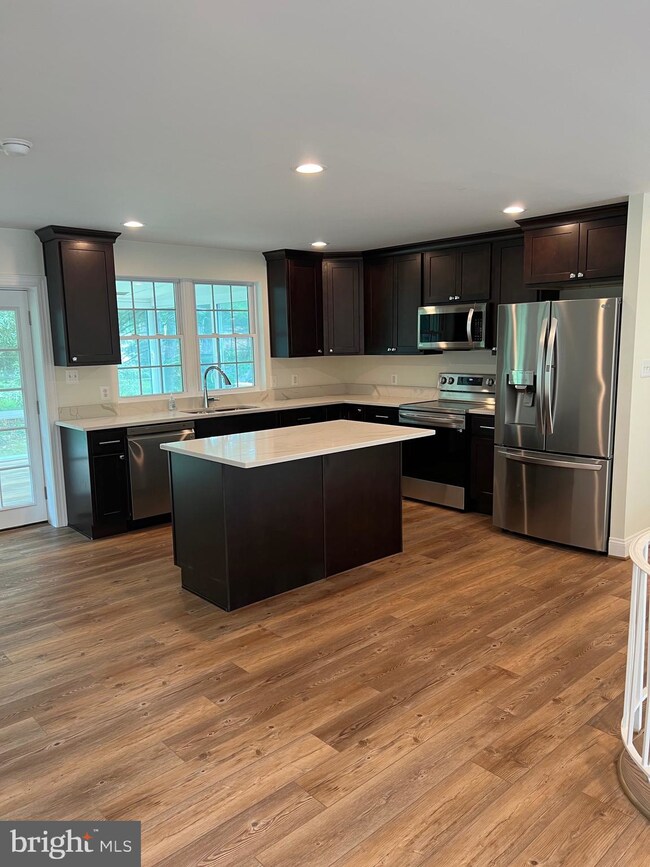 7022 Tarquin Ave, Temple Hills, MD 20748 - photo 5