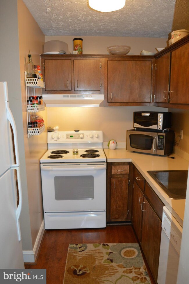 44693 White Oak Ct unit 524, California, MD 20619 - photo 4