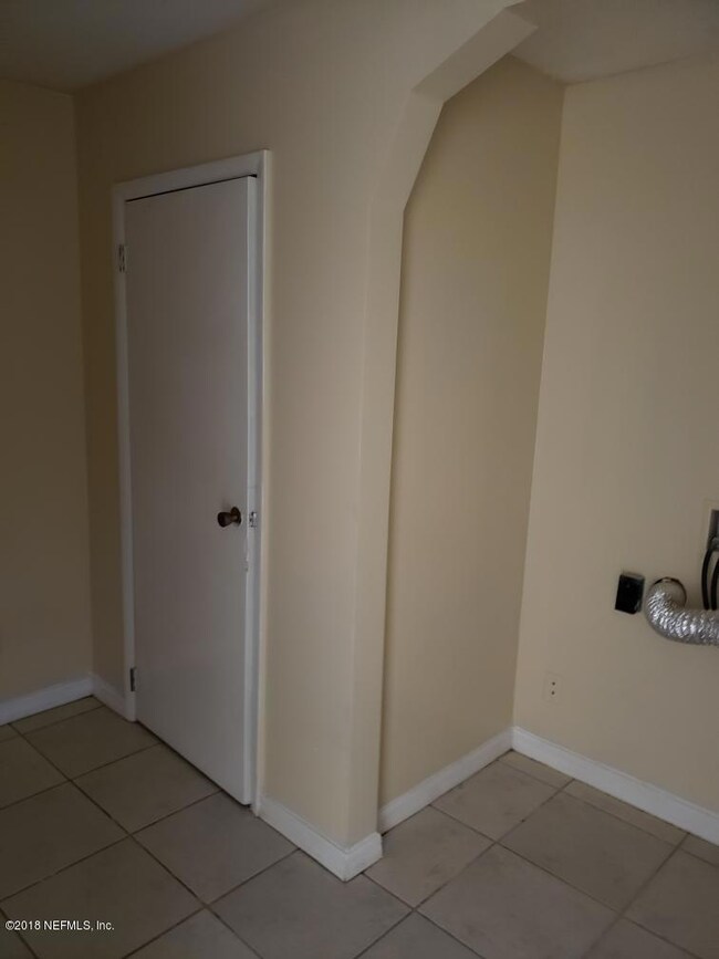 7524 Impala Ln, Jacksonville, FL 32244 - photo 5