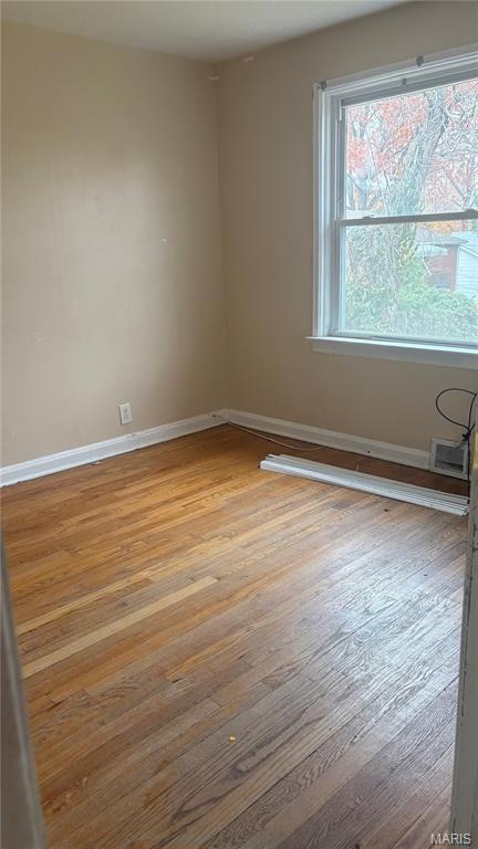 2032 Stillwater Dr, Saint Louis, MO 63114 - photo 6