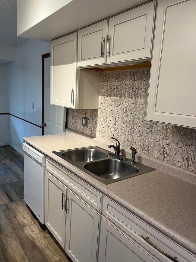 comet kitchen 1