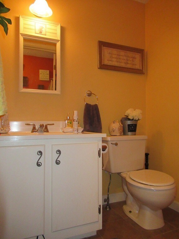 65 Olde Colonial Dr unit 4, Gardner, MA 01440 - photo 6