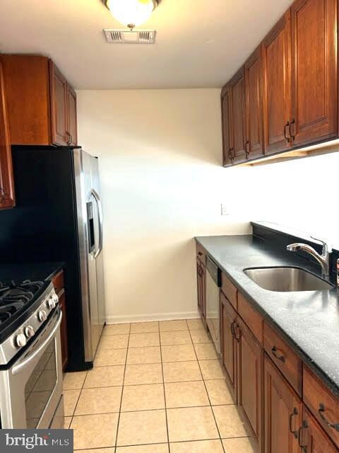 205 Wendover Dr unit 158-B, Norristown, PA 19403 - photo 2