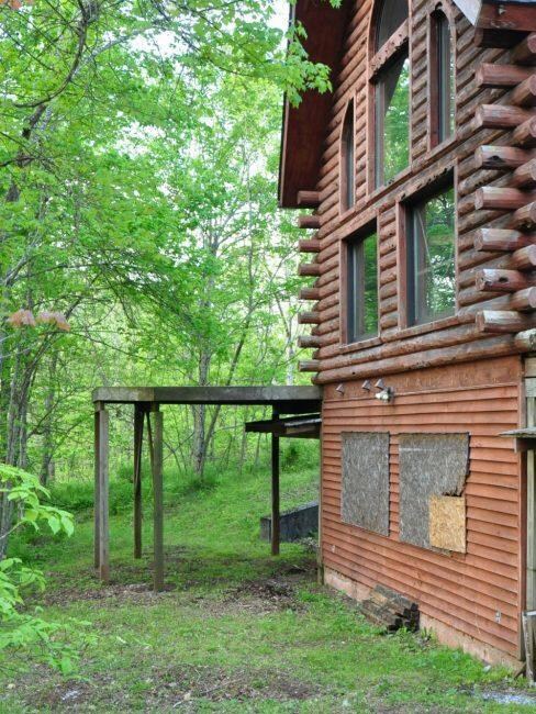 Bennett-Mountain-Retreat-013-488x650