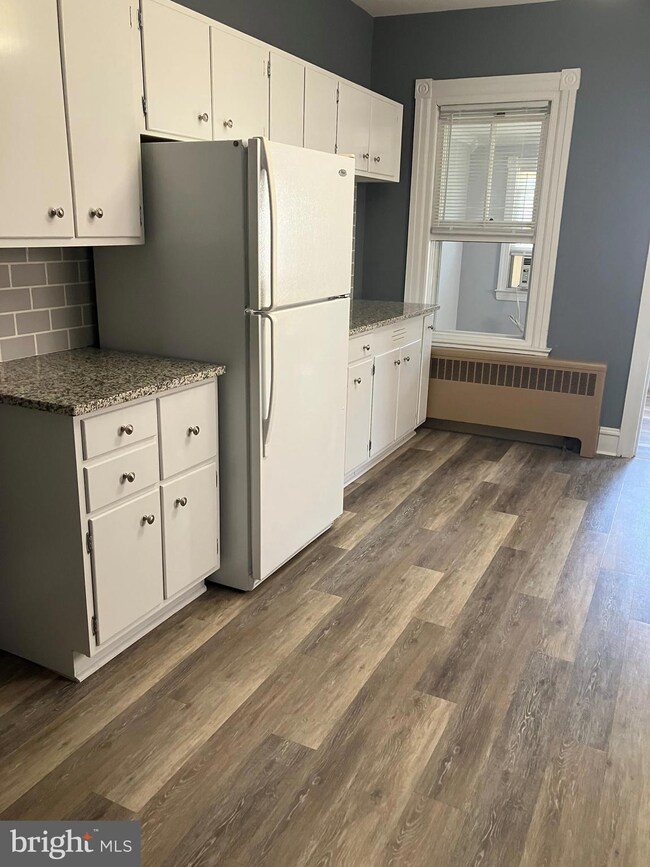 23 E 4th St, Lansdale, PA 19446 - photo 4