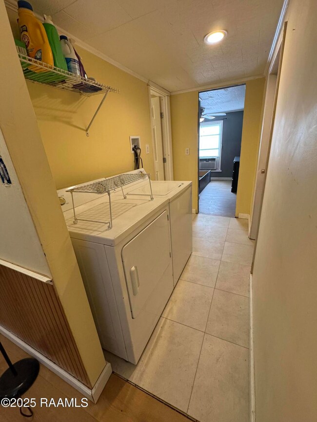 1019 Gabriel St, Breaux Bridge, LA 70517 - photo 5