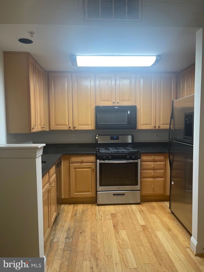 79 Swanton Mews unit 100, Gaithersburg, MD 20878 - photo 6