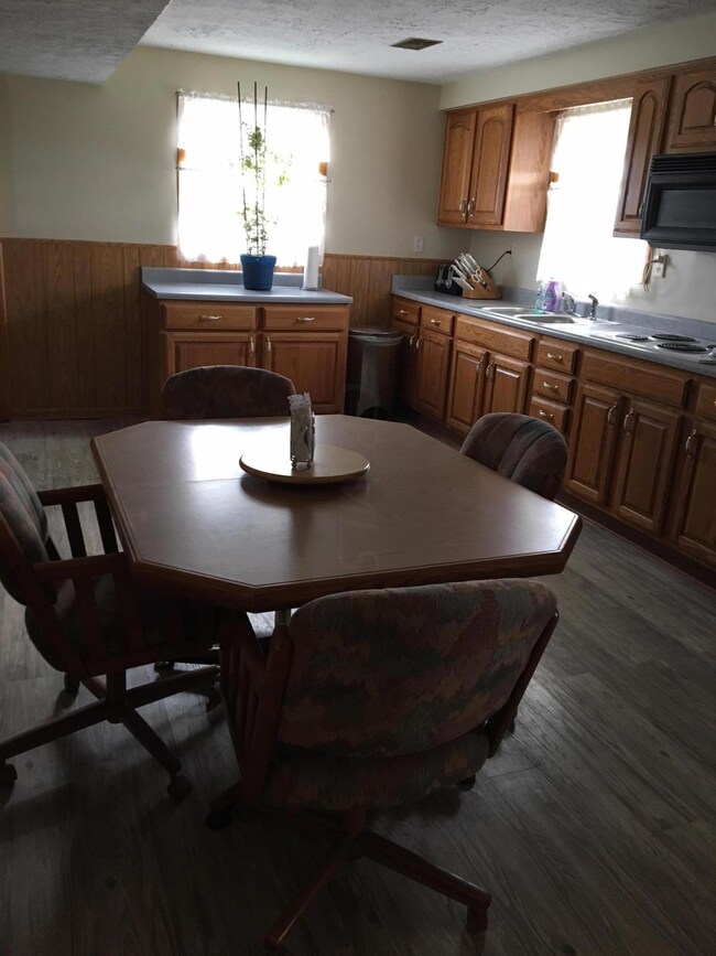 4591 Bell Station Rd, Circleville, OH 43113 - photo 7