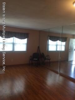 223 Katan Ave unit A, Staten Island, NY 10308 - photo 2