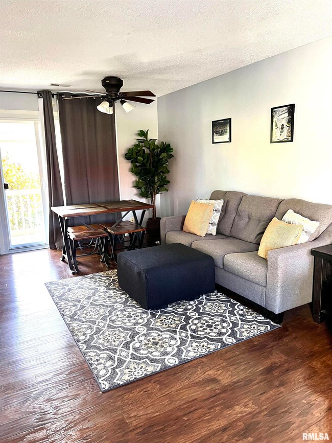 30 Coventry Ln unit 1, Muscatine, IA 52761 - photo 5