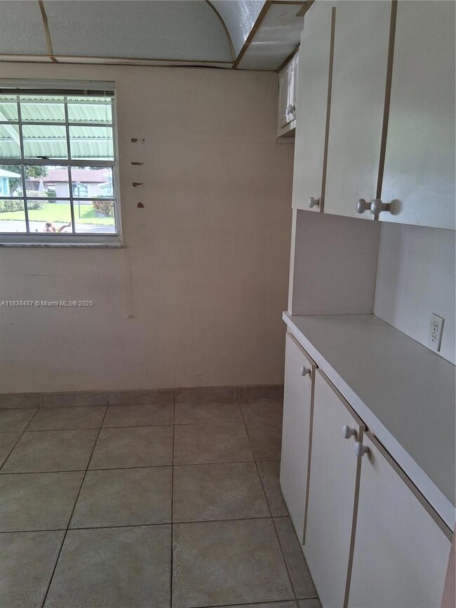 635 Hummingbird Ln, Delray Beach, FL 33445 - photo 7