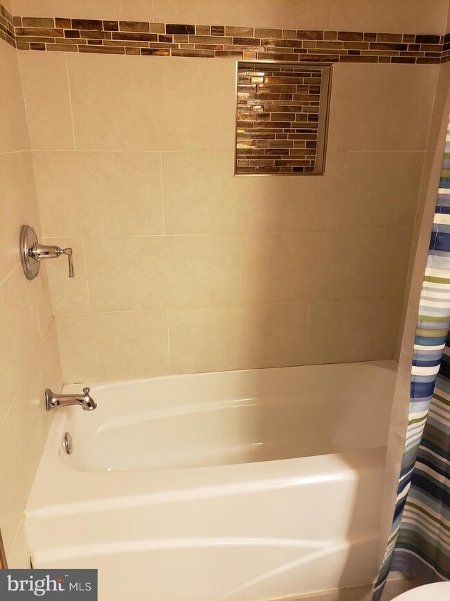 5109 Toddsbury Place, District Heights, MD 20747 - photo 6