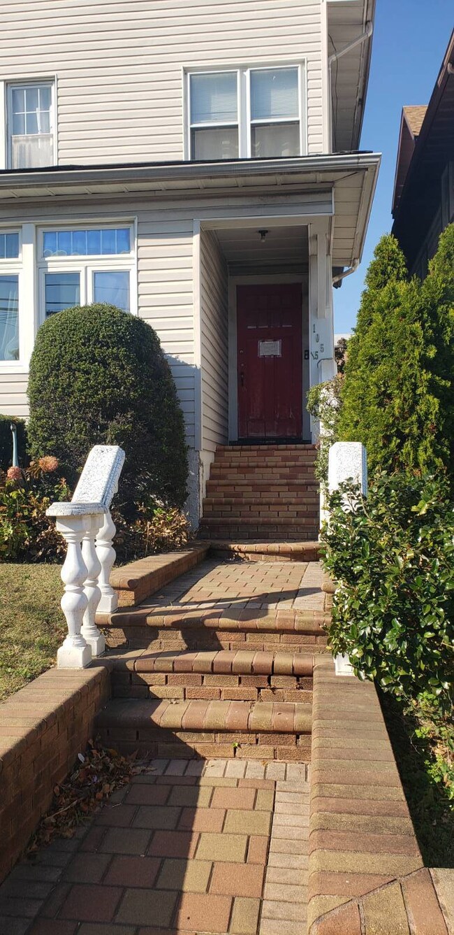 10515 27th Ave, East Elmhurst, NY 11369 - photo 4