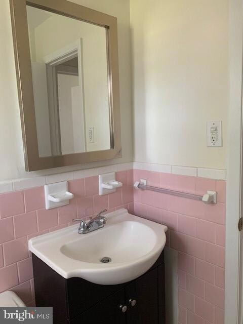 909 Cooks Ln unit 5A, Baltimore, MD 21229 - photo 2