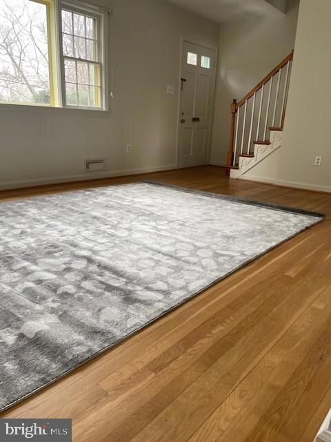 6813 Crutchfield St, Falls Church, VA 22043 - photo 3