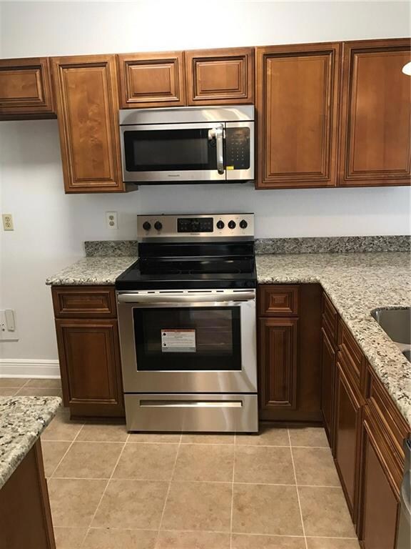 4900 White Oak Dr, Marrero, LA 70072 - photo 2